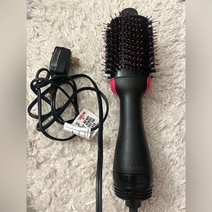 One-Step Volumizer Original Hair Dryer and Hot Air Brush